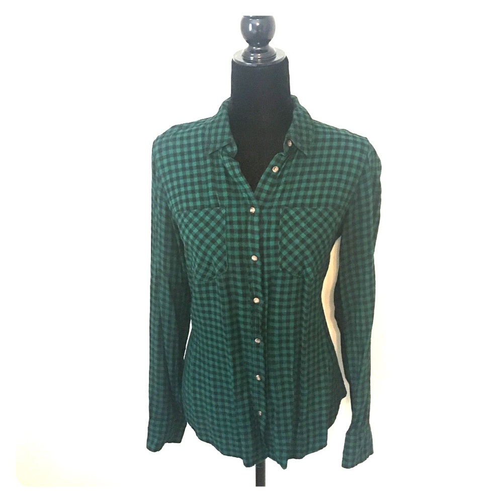 Super comfy plaid button down